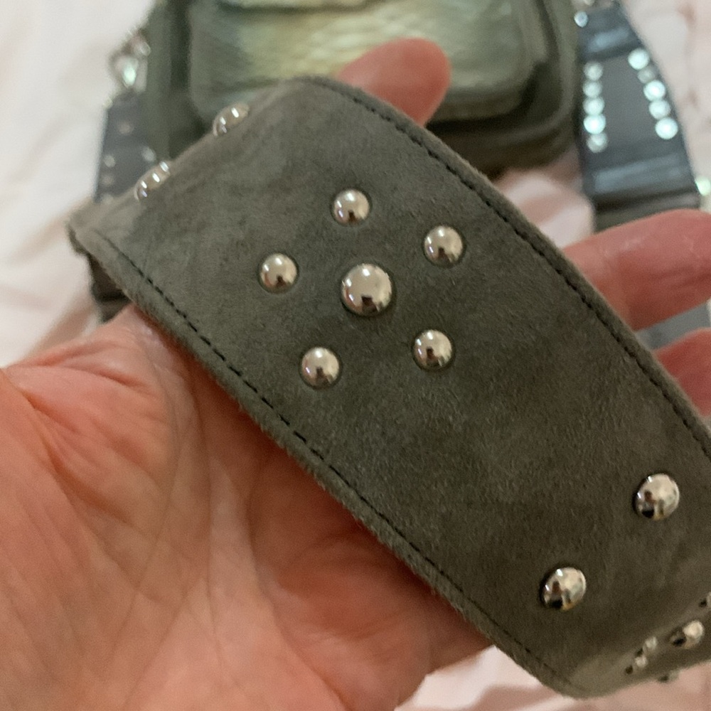 Authentic Claris Virot Charly Python Beige/Gray S… - image 5